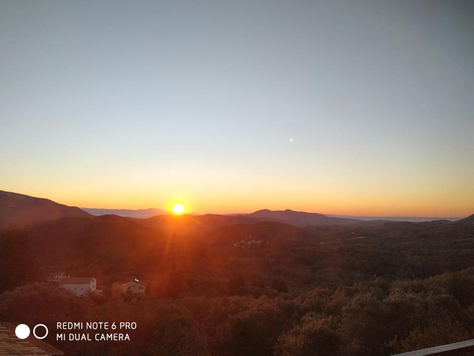 Billy'S Breathtaking View Cozy Cottage Kato Pavliana Exteriér fotografie